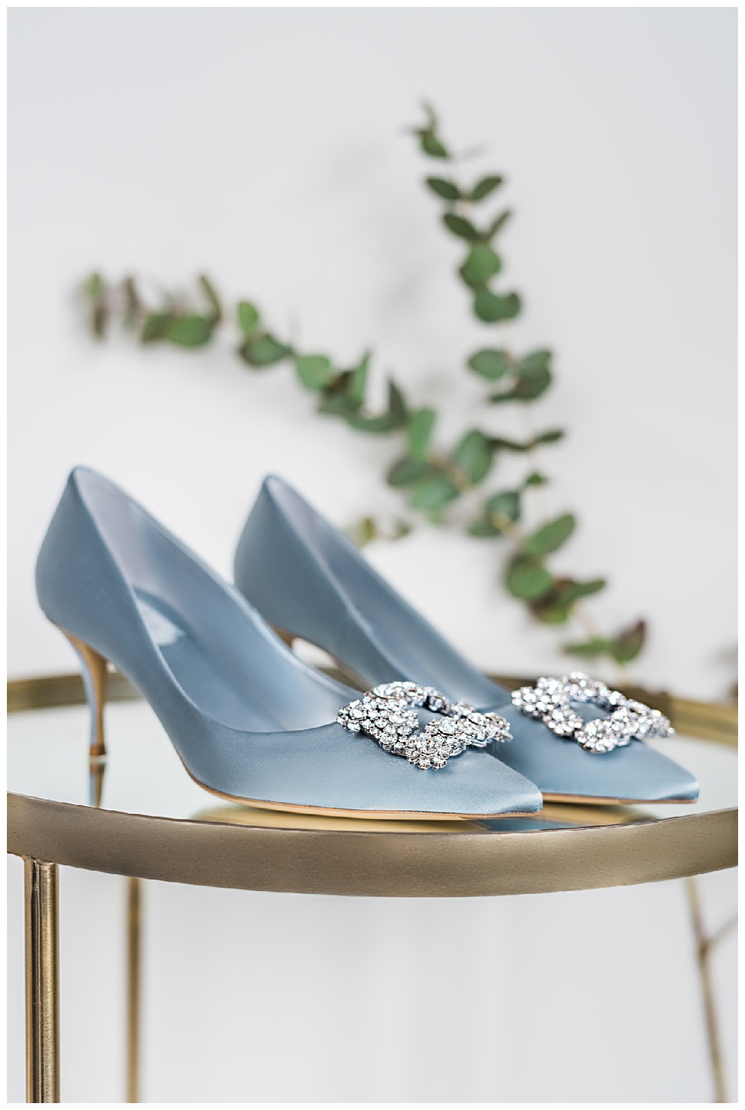 Roger Vivier Paris Wedding Campaign, Shangri la wedding, Paris wedding Photographer, roger vivier shoes bridal collection, Paris wedding, Paris elopement,